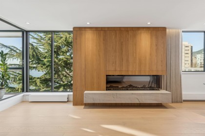 Photo 4 at 502 - 2090 Argyle Avenue, Dundarave, West Vancouver