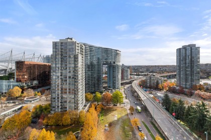 Photo 3 at 1902 - 989 Beatty Street, Yaletown, Vancouver West