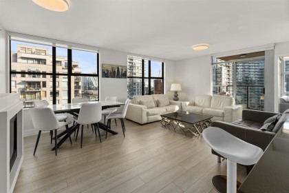 Photo 4 at 1902 - 989 Beatty Street, Yaletown, Vancouver West