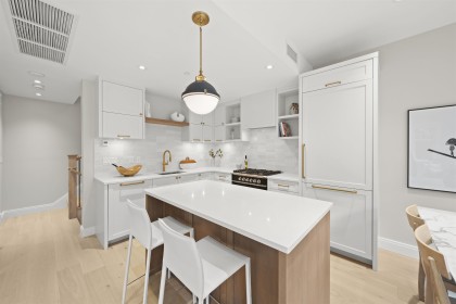 Photo 7 at 1458 W 45th Avenue, South Granville, Vancouver West