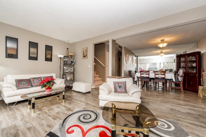 Photo 2 at 1976 Purcell Way, Lynnmour, North Vancouver