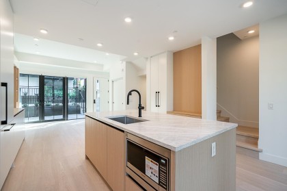 Photo 12 at 107 - 551 W 28th Avenue, Cambie, Vancouver West