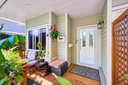 Photo 2 at 562 W Keith Road, Central Lonsdale, North Vancouver