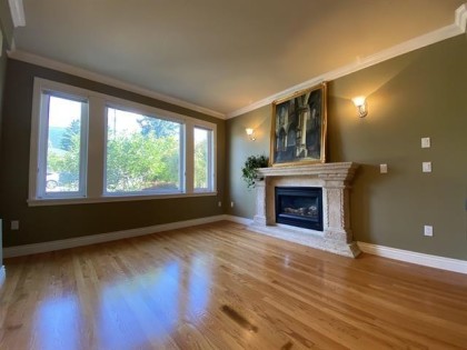 Photo 2 at 467 W Kings Road, Upper Lonsdale, North Vancouver