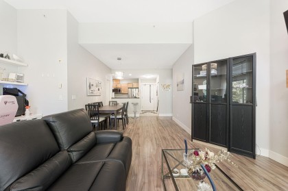 Photo 7 at 406 - 6328 Larkin Drive, University VW, Vancouver West