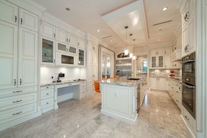 Photo 9 at 6708 Yew Street, S.W. Marine, Vancouver West