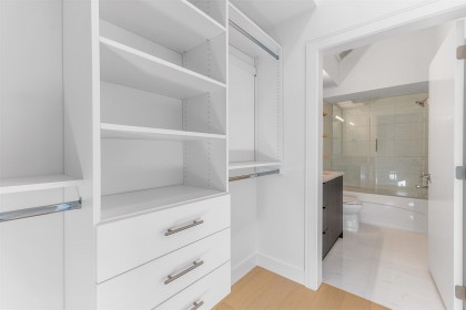 Photo 7 at 7353 Oak Street, South Granville, Vancouver West