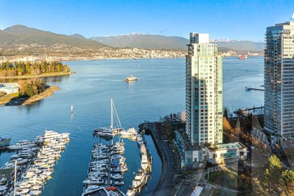 Photo 1 at 702 - 588 Broughton Street, Coal Harbour, Vancouver West