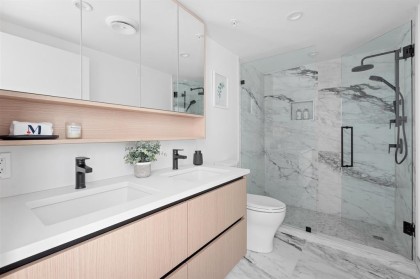 Photo 3 at 3 - 6768 Oak Street, South Cambie, Vancouver West