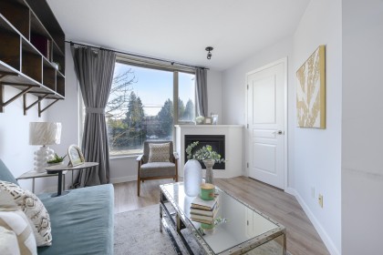 Photo 11 at 206 - 3089 Oak Street, Fairview VW, Vancouver West