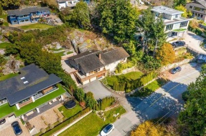 Photo 3 at 3895 Southridge Avenue, Bayridge, West Vancouver