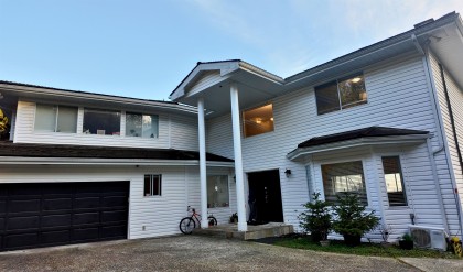 Photo 2 at 2585 Westhill Way, Westhill, West Vancouver