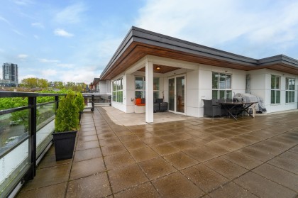 Photo 2 at PH2 - 7988 Yukon Street, Marpole, Vancouver West