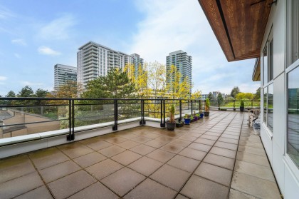 Photo 4 at PH2 - 7988 Yukon Street, Marpole, Vancouver West