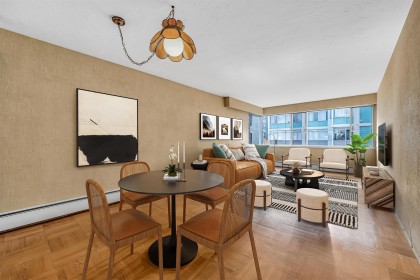 Photo 3 at 301 - 1050 Chilco Street, West End VW, Vancouver West