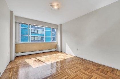 Photo 10 at 301 - 1050 Chilco Street, West End VW, Vancouver West