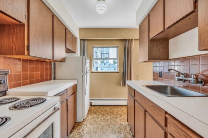 Photo 14 at 301 - 1050 Chilco Street, West End VW, Vancouver West