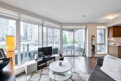 Photo 3 at 607 - 1372 Seymour Street, Downtown VW, Vancouver West