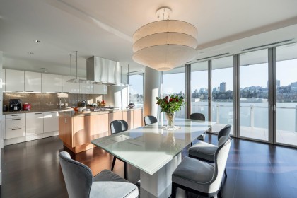 Photo 1 at 306 - 1560 Homer Mews, Yaletown, Vancouver West