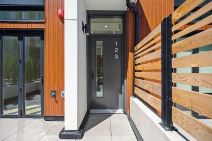 Photo 2 at 123 - 725 W 49 Avenue, Oakridge VW, Vancouver West