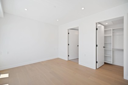Photo 17 at 123 - 725 W 49 Avenue, Oakridge VW, Vancouver West