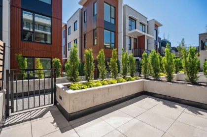 Photo 3 at 123 - 725 W 49 Avenue, Oakridge VW, Vancouver West