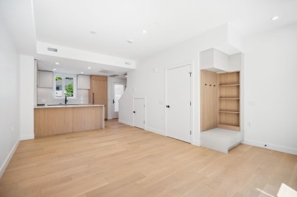 Photo 9 at 123 - 725 W 49 Avenue, Oakridge VW, Vancouver West