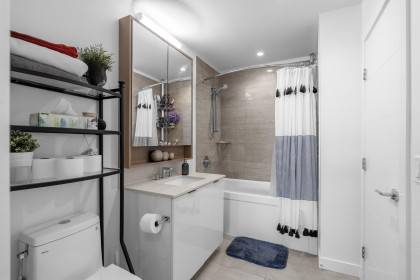 Photo 13 at 611 - 108 E 8th Street, Central Lonsdale, North Vancouver