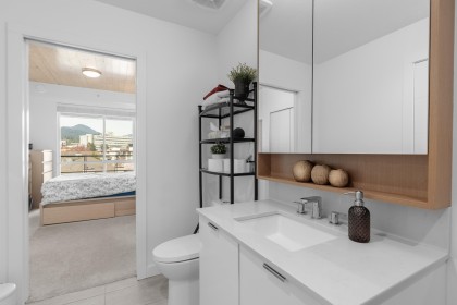 Photo 14 at 611 - 108 E 8th Street, Central Lonsdale, North Vancouver