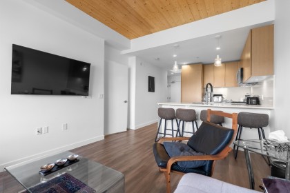 Photo 8 at 611 - 108 E 8th Street, Central Lonsdale, North Vancouver