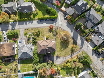 Photo 1 at 404 Somerset Street, Upper Lonsdale, North Vancouver