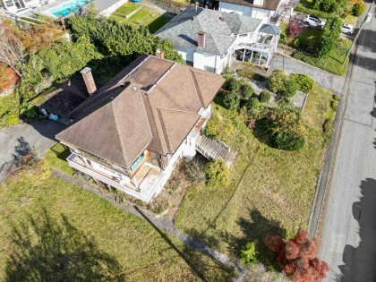 Photo 11 at 404 Somerset Street, Upper Lonsdale, North Vancouver