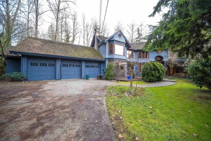 Photo 1 at 992 3rd Street, Cedardale, West Vancouver
