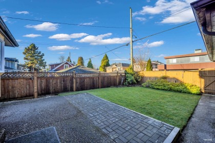 Photo 3 at 2445 W 19th Avenue, Arbutus, Vancouver West