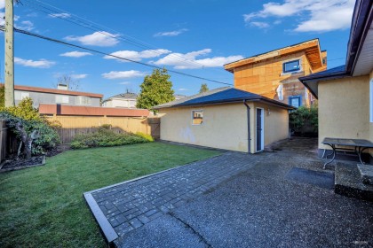 Photo 4 at 2445 W 19th Avenue, Arbutus, Vancouver West