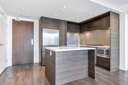 Photo 6 at 601 - 1550 Fern Street, Lynnmour, North Vancouver