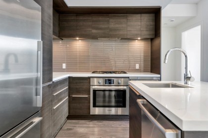 Photo 5 at 601 - 1550 Fern Street, Lynnmour, North Vancouver