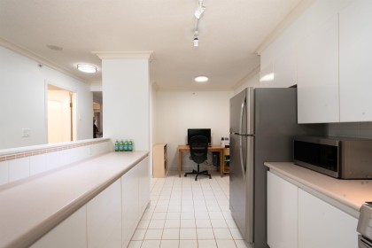 Photo 18 at 203 - 1488 Hornby Street, Yaletown, Vancouver West