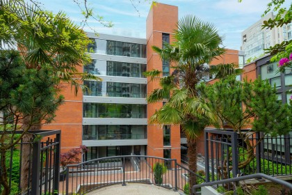 Photo 40 at 203 - 1488 Hornby Street, Yaletown, Vancouver West