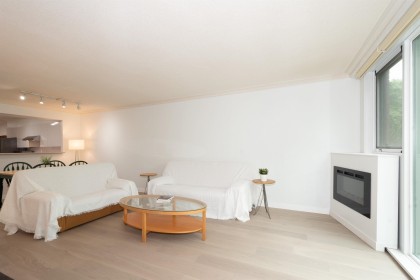 Photo 8 at 203 - 1488 Hornby Street, Yaletown, Vancouver West