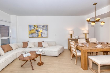 Photo 2 at 368 - 422 E 3rd Street, Lower Lonsdale, North Vancouver