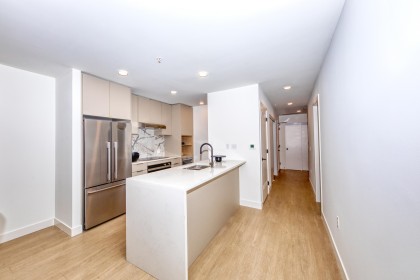 Photo 5 at 368 - 422 E 3rd Street, Lower Lonsdale, North Vancouver