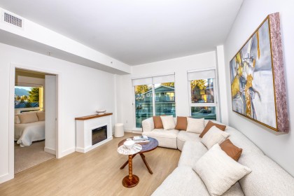 Photo 10 at 368 - 422 E 3rd Street, Lower Lonsdale, North Vancouver