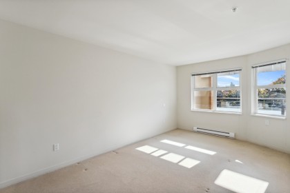 Photo 13 at 303 - 3580 W 41st Avenue, Southlands, Vancouver West