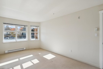 Photo 14 at 303 - 3580 W 41st Avenue, Southlands, Vancouver West