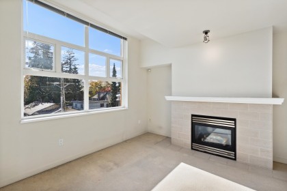 Photo 8 at 303 - 3580 W 41st Avenue, Southlands, Vancouver West