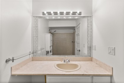 Photo 15 at 305 - 1266 W 13th Avenue, Fairview VW, Vancouver West