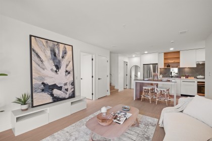 Photo 5 at 103 - 333 St. Davids Avenue, Lower Lonsdale, North Vancouver