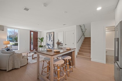 Photo 10 at 103 - 333 St. Davids Avenue, Lower Lonsdale, North Vancouver