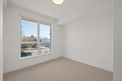 Photo 15 at 103 - 333 St. Davids Avenue, Lower Lonsdale, North Vancouver